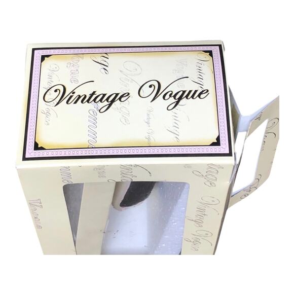 Lava Vintage Vogue Sculpted Shoe Scented Decorative Candle Lead-Free 10.6oz - Picture 9 of 14